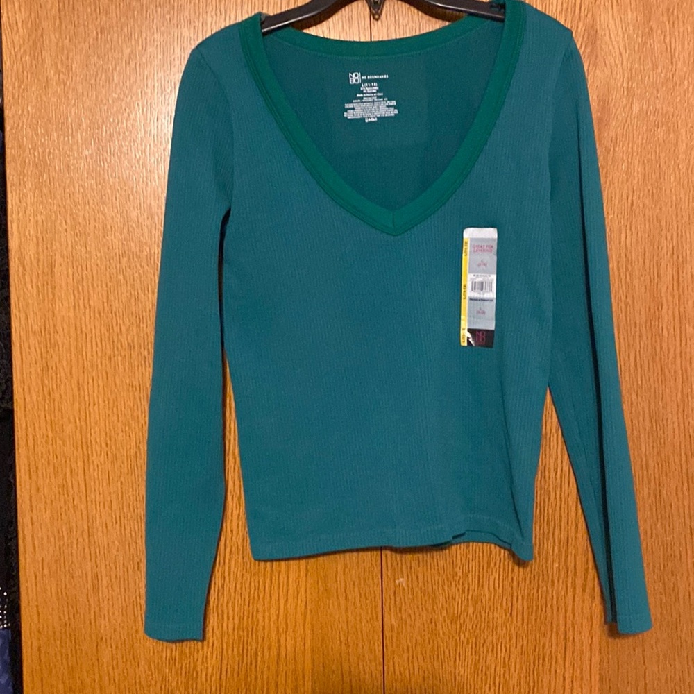 Dark green v neck long sleeve